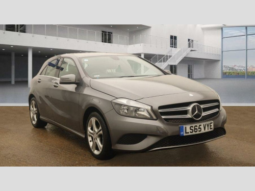 Mercedes-Benz A-Class A180 1.5 A180 CDI Sport Edition 7G-DCT Euro 5 (s/s) 5dr