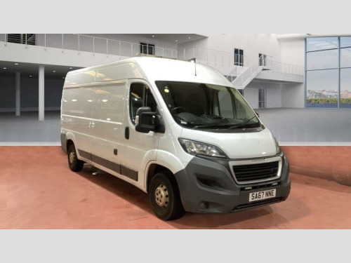 Peugeot Boxer  2.0 BlueHDi 335 Professional L3 H2 Euro 6 5dr