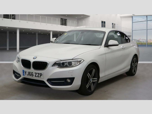BMW 2 Series  2.0 220i Sport Euro 6 (s/s) 2dr