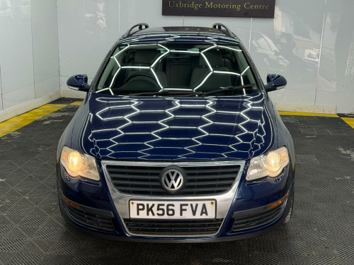 Volkswagen Passat  1.6 FSI S Euro 4 5dr