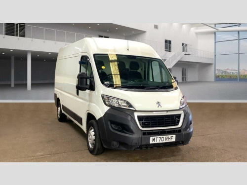 Peugeot Boxer  2.2 BlueHDi 335 Professional L2 H2 Euro 6 (s/s) 5dr