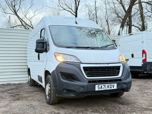 Peugeot Boxer  2.2 BlueHDi 335 Professional L2 H2 Euro 6 (s/s) 5dr 