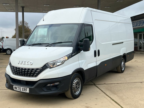 Iveco Daily  2.3 TD 14V 35S 3520L Panel Van 5dr Diesel HiMatic L2 H3 (136 bhp)