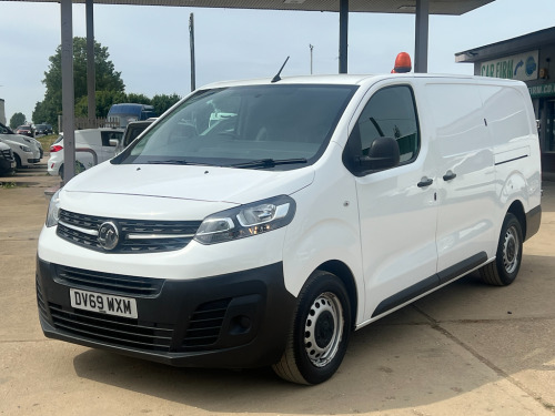 Vauxhall Vivaro  2.0 Turbo D 3100 Edition Panel Van 5dr Diesel Manual L2 H1 Euro 6 (s/s) (12