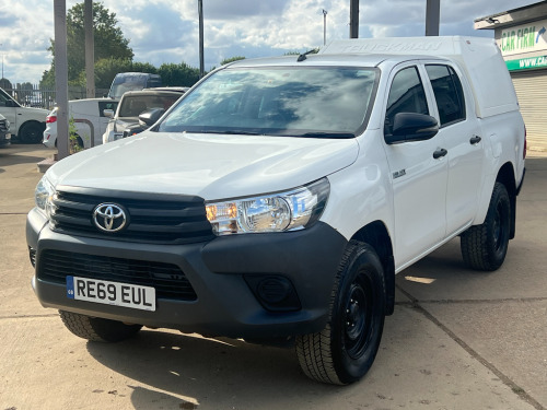 Toyota Hi-Lux  2.4 D-4D Active Pickup Extended Cab 4dr Diesel Manual 4WD Euro 6 (3.5t) (15