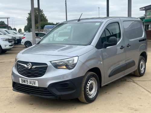 Vauxhall Combo  1.6 Turbo D 2000 Edition Panel Van 4dr Diesel Manual L1 H1 Euro 6 (s/s) (10