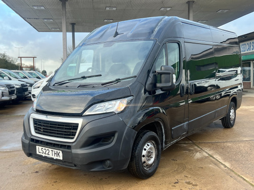 Peugeot Boxer  2.2 BlueHDi 335 Professional Panel Van 5dr Diesel Manual L3 H2 Euro 6 (s/s) 