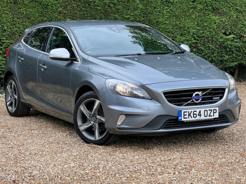 Volvo V40  1.6 T2 R-DESIGN NAV 5d 118 BHP ULEZ Compliant