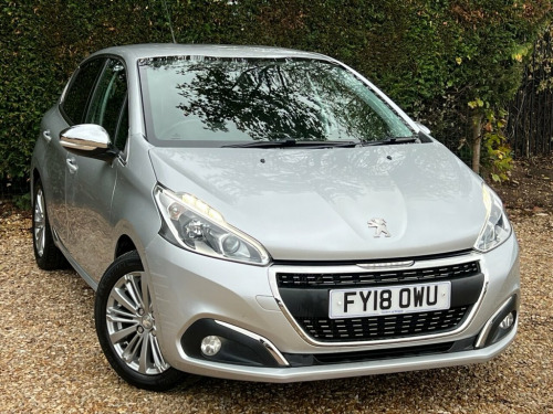 Peugeot 208  1.2 PureTech Allure Hatchback 5dr Petrol EAT Euro 