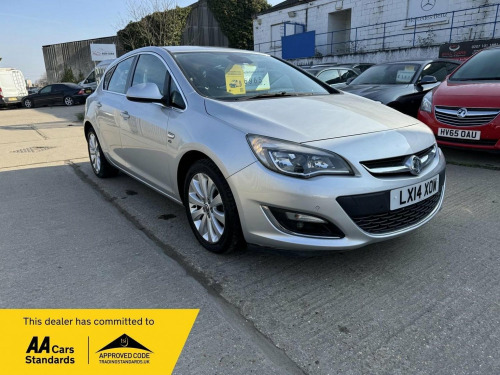 Vauxhall Astra  1.6 16v Elite Auto Euro 5 5dr