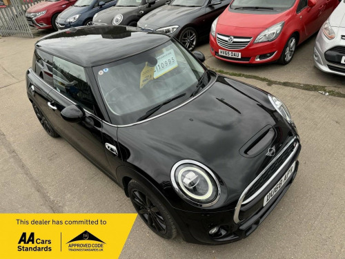MINI Hatch  2.0 Cooper S Euro 6 (s/s) 3dr