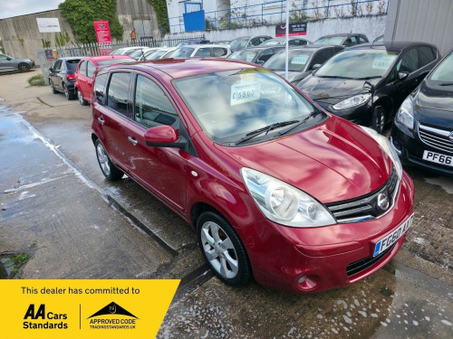 Nissan Note  1.6 16V Tekna Auto Euro 5 5dr