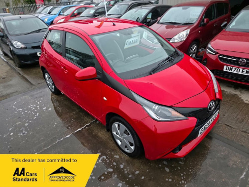 Toyota AYGO  1.0 VVT-i x-play x-shift Euro 5 5dr Euro 5 