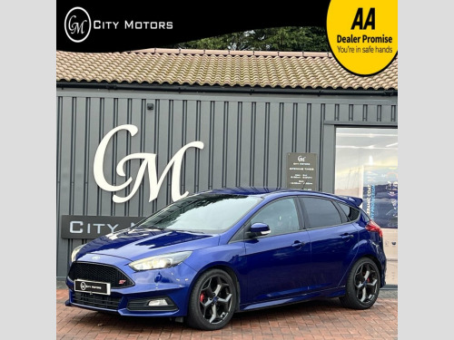 Ford Focus  2.0T EcoBoost ST-3 Hatchback 5dr Petrol Manual Eur