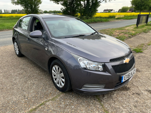 Chevrolet Cruze LS 5-Door
