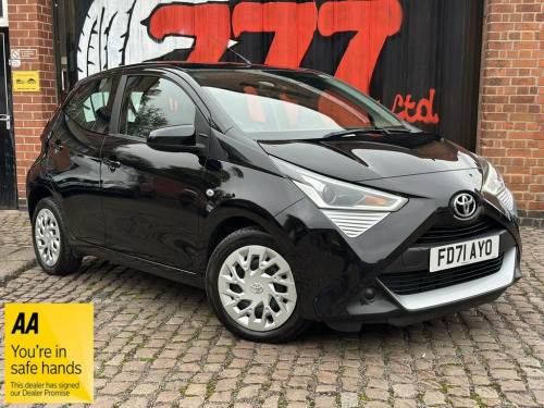 Toyota AYGO  1.0 VVT-i x-play Hatchback 5dr Petrol Manual Euro 