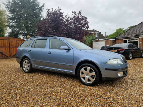 Skoda Octavia  2.0 TDI Elegance DSG Euro 4 5dr