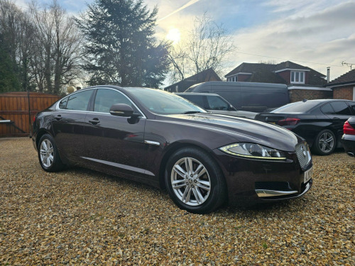 Jaguar XF  2.2d Luxury Auto Euro 5 (s/s) 4dr