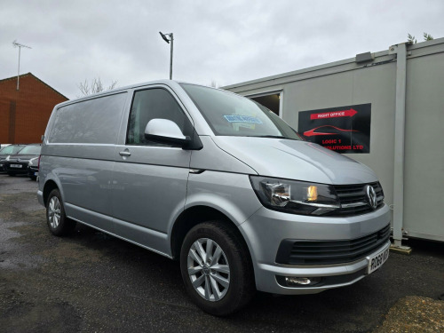 Volkswagen Transporter  2.0 TDI T30 BlueMotion Tech Highline FWD SWB Euro 6 (s/s) 5dr