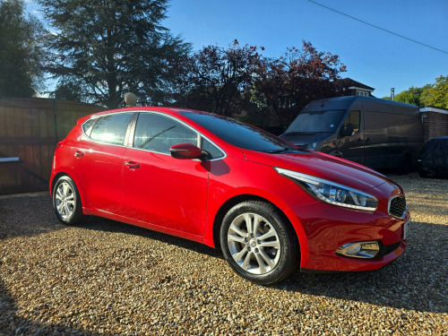 Kia ceed  1.6 CRDi EcoDynamics 2 Euro 5 (s/s) 5dr