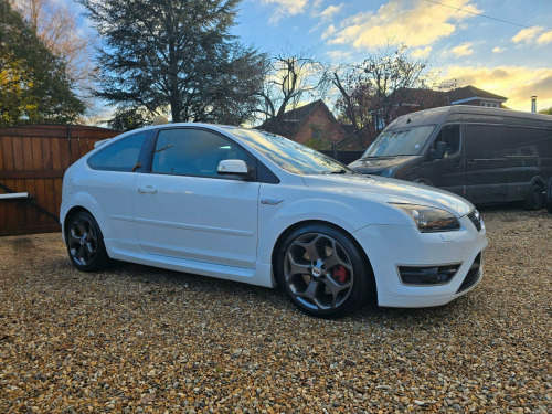 Ford Focus  2.5 SIV ST-3 3dr