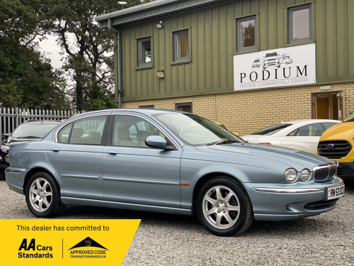 Jaguar X-TYPE  2.1 V6 SE 4dr