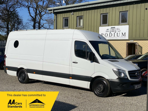 Mercedes-Benz Sprinter  WITH TOILET-5 BELT-4 BERTH-SOLAR-TV