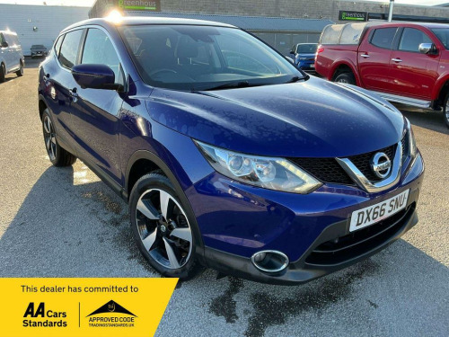 Nissan Qashqai  1.2 DIG-T N-Connecta 2WD Euro 6 (s/s) 5dr