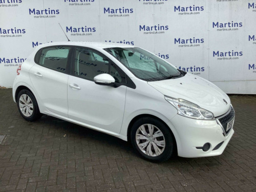 Peugeot 208  1.2 VTi Access+ Euro 5 5dr