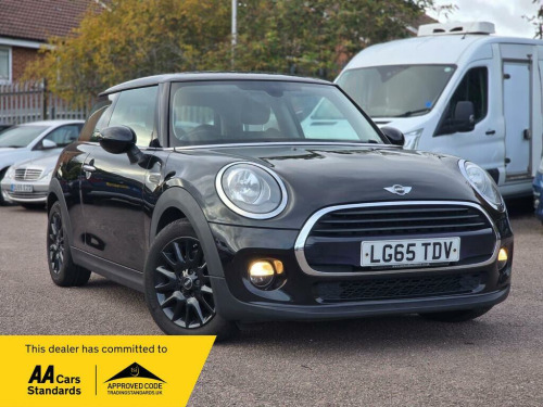 MINI Hatch  1.5 Cooper D Auto Euro 6 (s/s) 3dr