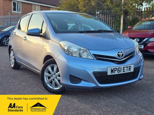 Toyota Yaris  1.33 Dual VVT-i TR Hatchback 5dr Petrol Manual Euro 5 (101 ps)