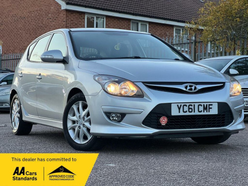 Hyundai i30  1.6 CRDi Comfort Hatchback 5dr Diesel Auto Euro 5 (115 ps)