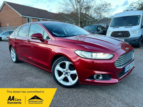 Ford Mondeo  2.0T EcoBoost Titanium Hatchback 5dr Petrol Auto Euro 6 (s/s) (240 ps) 