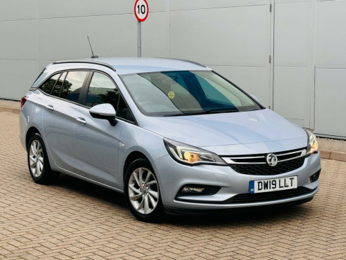 Vauxhall Astra  1.6 CDTi ecoTEC BlueInjection Tech Line Nav Sports Tourer Euro 6 (s/s) 5dr