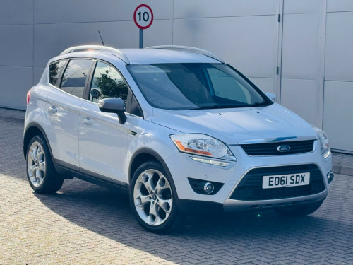 Ford Kuga  2.5T Titanium Auto AWD Euro 5 5dr