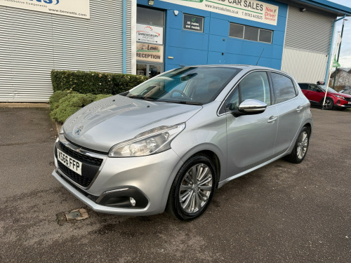 Peugeot 208  1.2 PureTech Allure Hatchback 5dr Petrol Manual Euro 6 (82 ps)