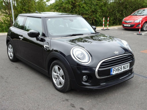 MINI Hatch  1.5 Cooper Classic Steptronic Euro 6 (s/s) 3dr