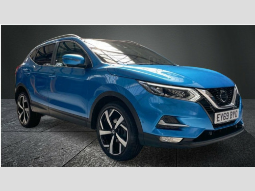 Nissan Qashqai  1.3 DIG-T TEKNA DCT 5d 158 BHP PAN ROOF+360 CAMERA