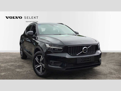 Volvo XC40  D3 AWD R-Design Automatic ( Winter Pack, Rear Park Assist )