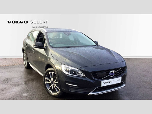 Volvo V60  D4 AWD Cross Country Lux Nav Automatic ( Winter Pack, Rear Parking Camera )