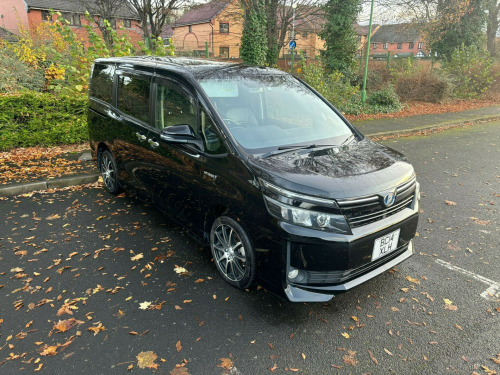 Toyota Noah  1.8L Petrol/Hybrid Noah