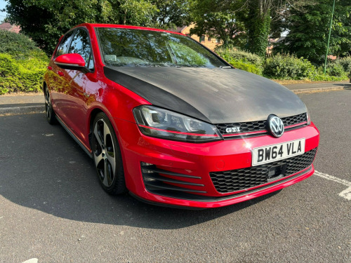 Volkswagen Golf 2L Petrol