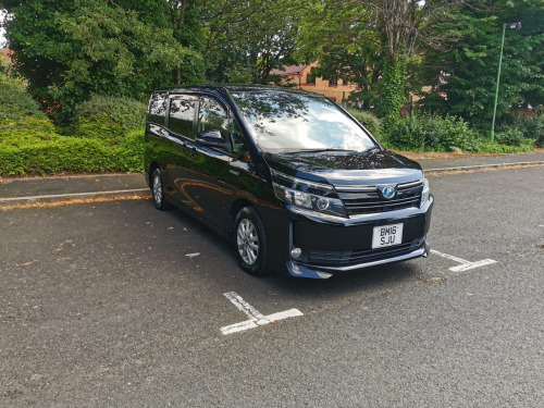 Toyota Noah 1.8L Petrol Hybrid