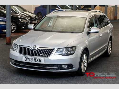 Skoda Superb  1.6 TDI Elegance GreenLine III Estate 5dr Diesel M