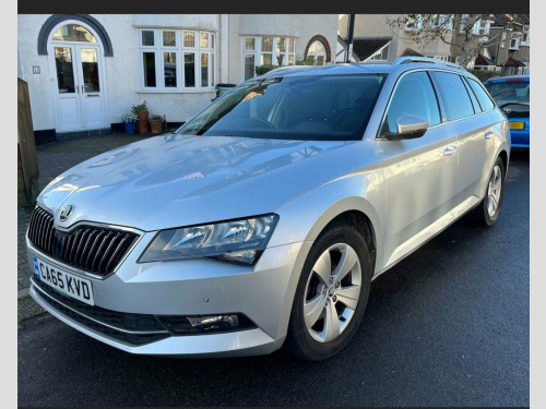 Skoda Superb  2.0 TDI SE Business Estate 5dr Diesel Manual Euro  