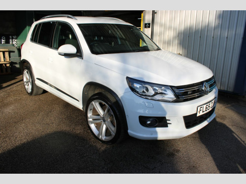 Volkswagen Tiguan  2.0 TDI BlueMotion Tech R-Line SUV 5dr Diesel DSG 4WD Euro 6 (s/s) (184 ps)