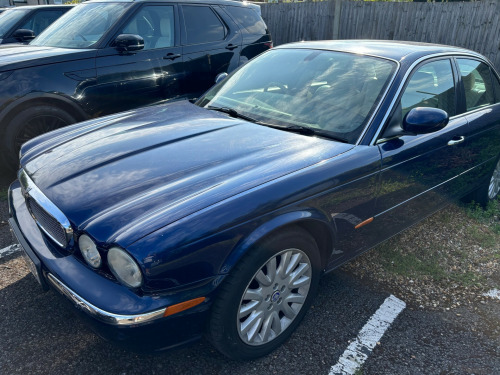 Jaguar XJ6  V6 SE 4-Door