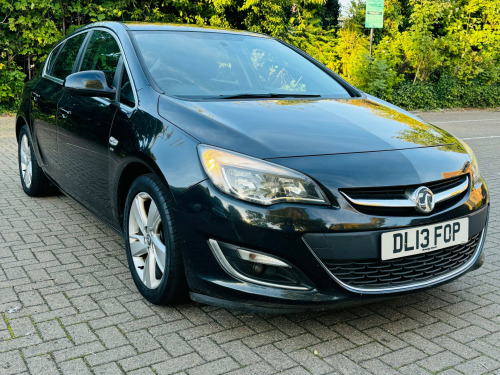 Vauxhall Astra  SRI 5-Door