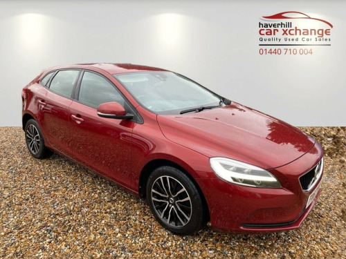 Volvo V40  2.0 T2 Momentum Hatchback 5dr Petrol Manual Euro 6 