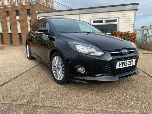 Ford Focus  1.0T EcoBoost Zetec S Euro 5 (s/s) 5dr